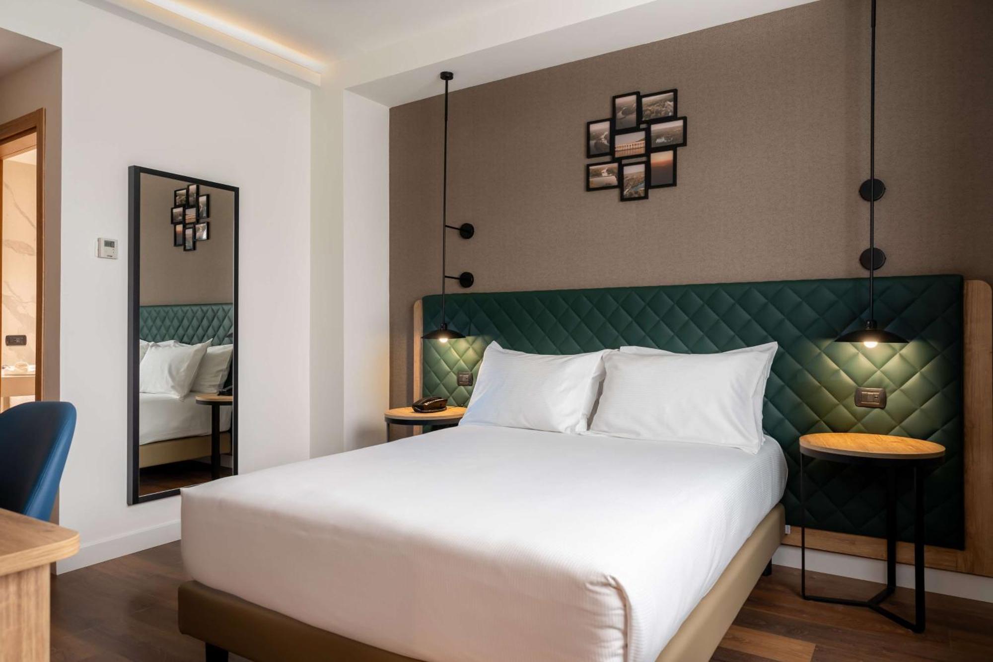 SHG Grand Hotel Milano Malpensa Somma Lombardo Exterior foto