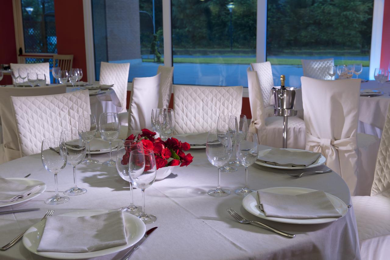 SHG Grand Hotel Milano Malpensa Somma Lombardo Exterior foto